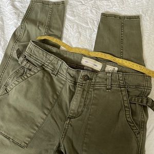 Olive Skinny